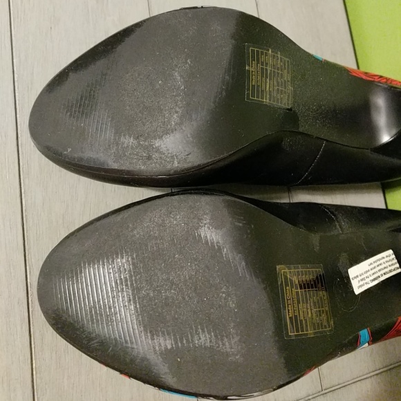 TUK super hero shoes - Picture 4 of 4